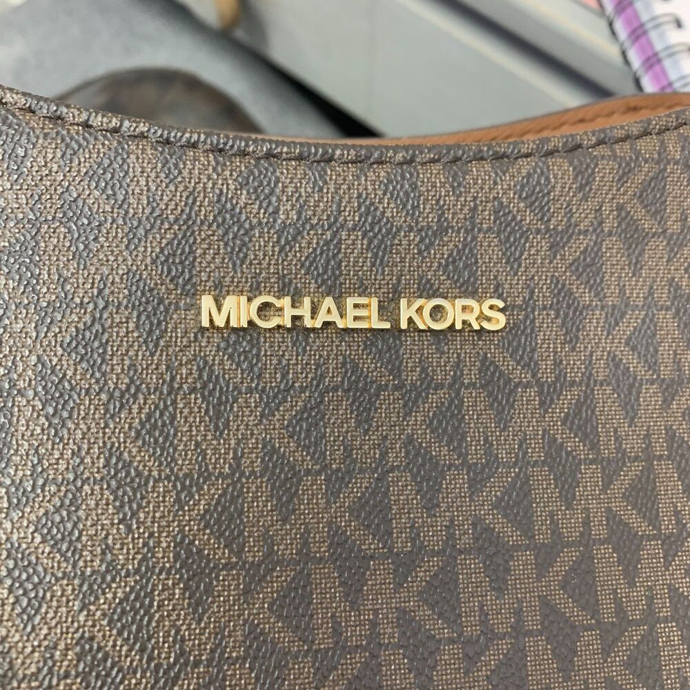 Michael Kors Jet Set Large Travel Chain Shoulder Tote Signature Brown - Picture 4 of 16